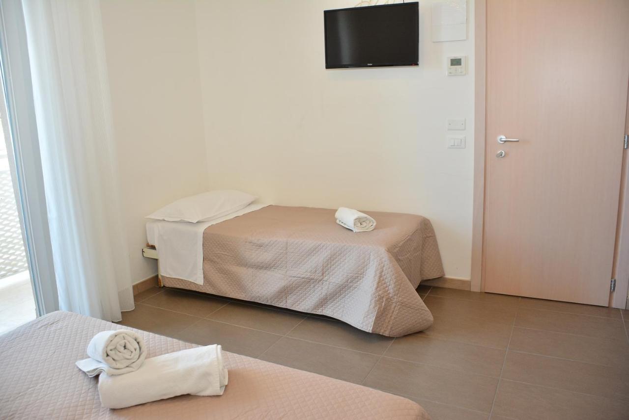 Hotel Marisa Riccione Zewnętrze zdjęcie