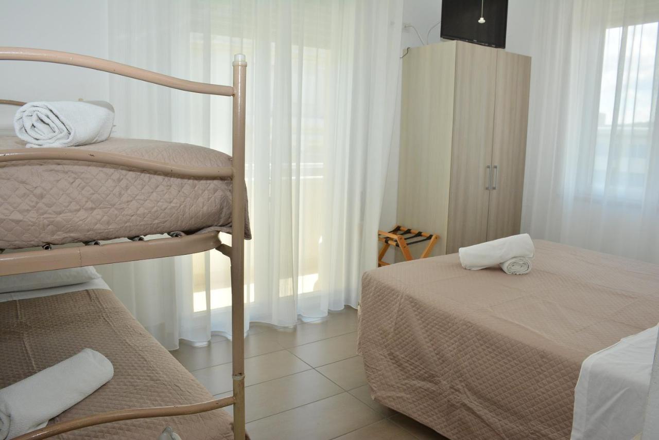 Hotel Marisa Riccione Zewnętrze zdjęcie