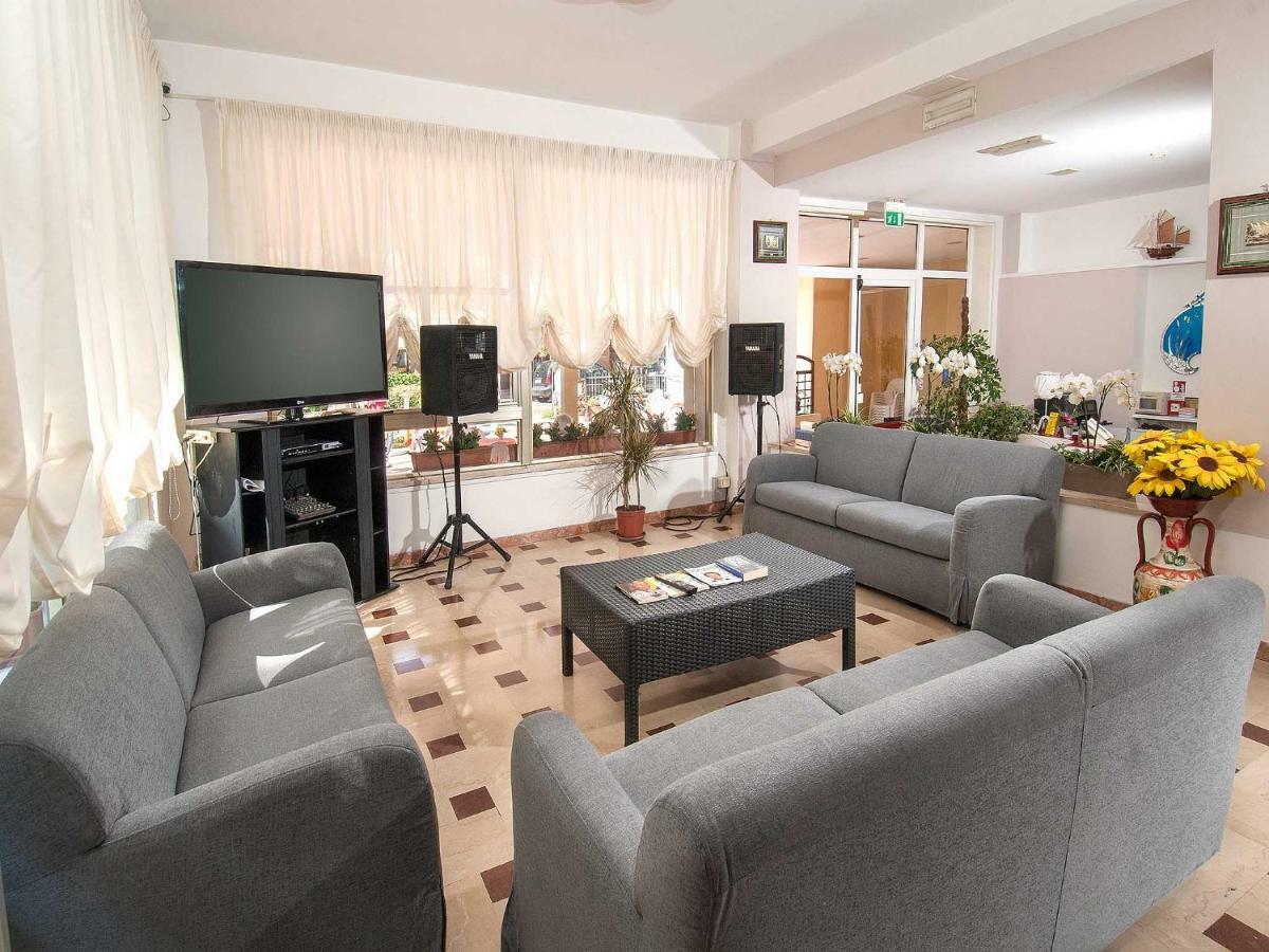 Hotel Marisa Riccione Zewnętrze zdjęcie